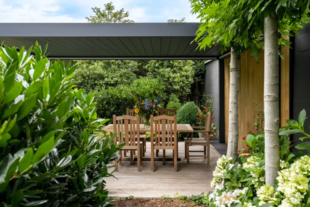 Zonwering voor je veranda: wat bepaalt het prijsverschil?